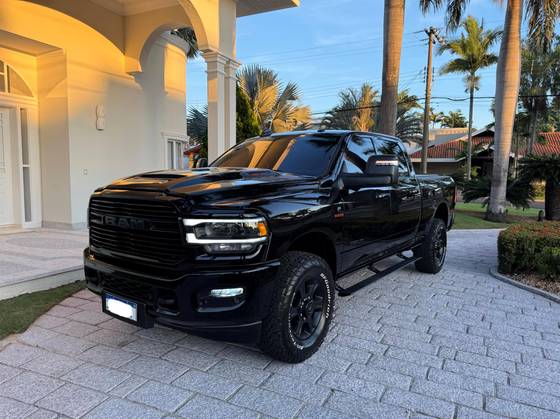 RAM 2500 6.7 I6 TURBO DIESEL LARAMIE NIGHT EDITION CD 4X4 AUTOMÁTICO RAM 2500 6.7 I6 TURBO DIESEL LARAMIE NIGHT EDITION CD 4X4 AUTOMÁTICO